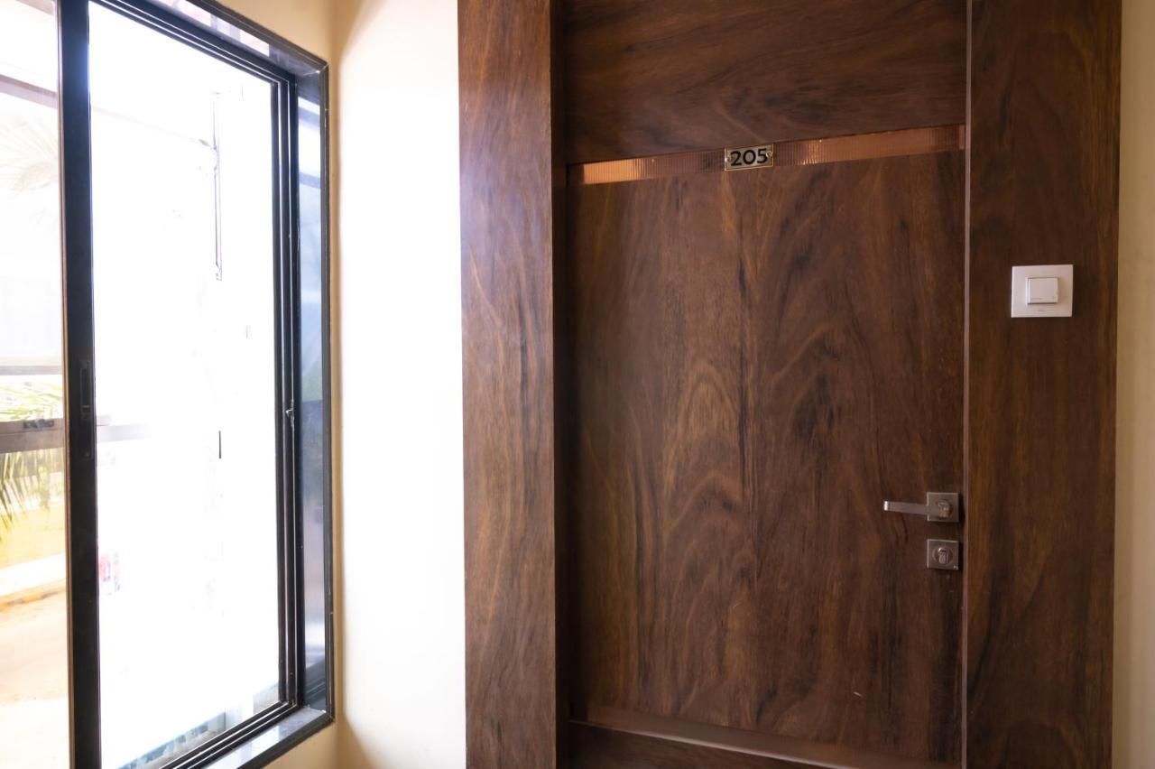 Vijaya Hill View Residency Hotel Navi Mumbai Kültér fotó