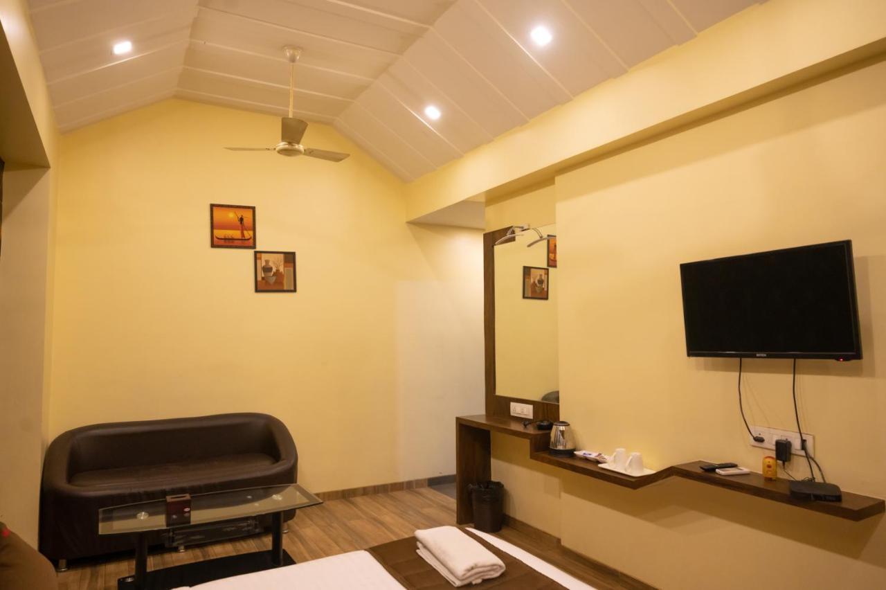 Vijaya Hill View Residency Hotel Navi Mumbai Kültér fotó