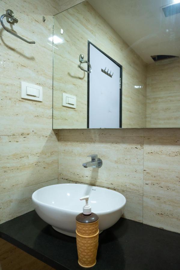 Vijaya Hill View Residency Hotel Navi Mumbai Kültér fotó